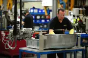 UK Business Growth Accelerates as Factory Export Orders Reach Post-Pandemic Peak