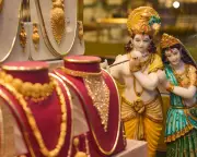 UK's South Asian Jewellers Thrive as Soaring Gold Prices Drive Investment Boom