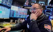 US Stocks Surge as Tech Recovers and Bitcoin Stabilises After Losses