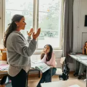 Veteran Teacher Warns of Basic Skills Crisis in Schools