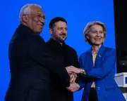 Zelenskyy and Putin's Standoff: EU Sanctions and Global Diplomacy Intensify