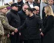 Zelenskyy Urges Trump to Visit Ukraine on Fourth War Anniversary