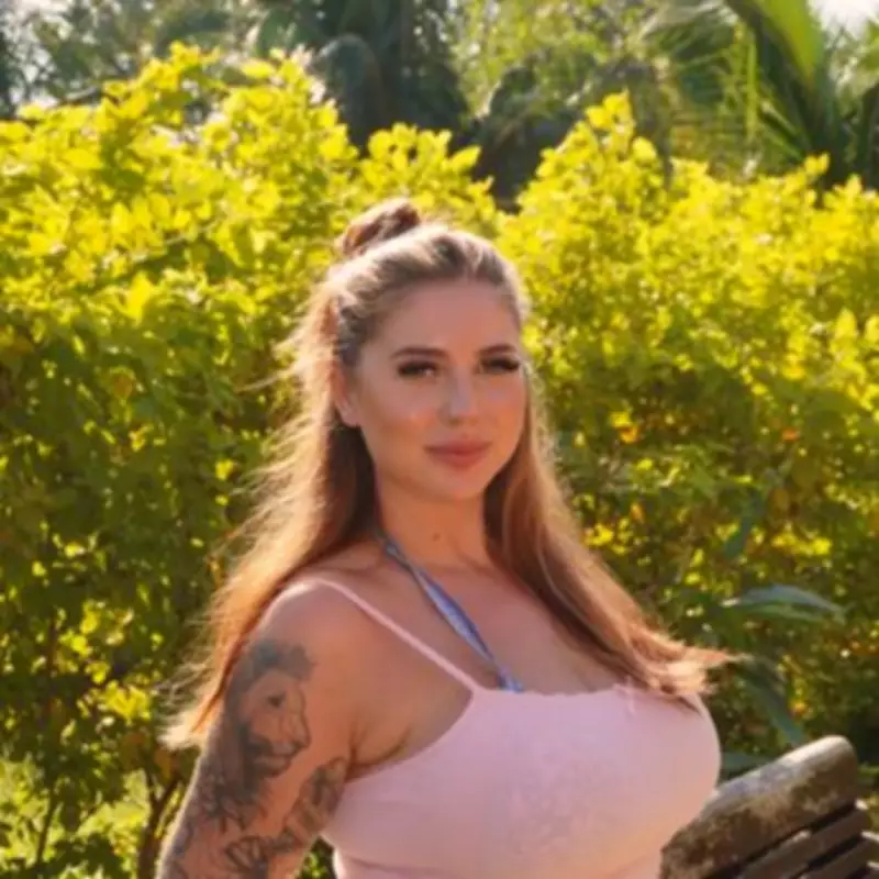 6ft7 Woman Bullied for Height Now Embraces Stature with 1M Instagram Followers