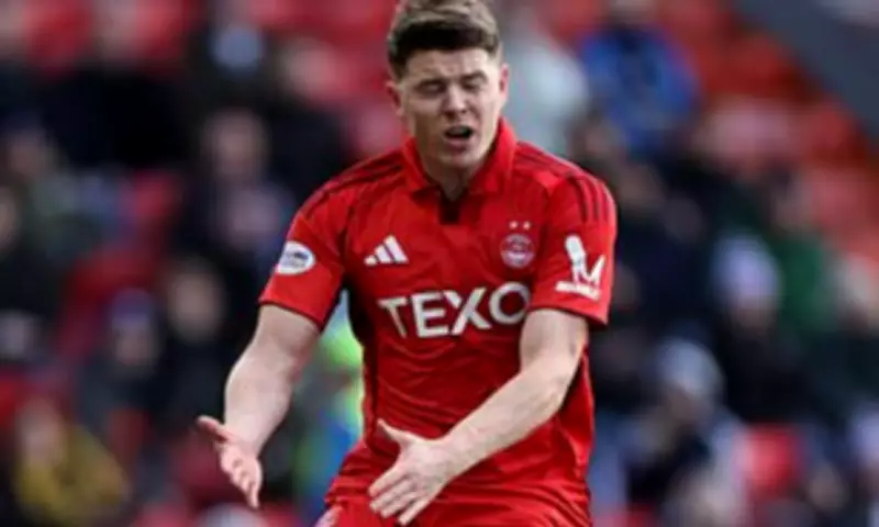 Aberdeen Captain Nisbet Demands Team Unity in Relegation Dogfight