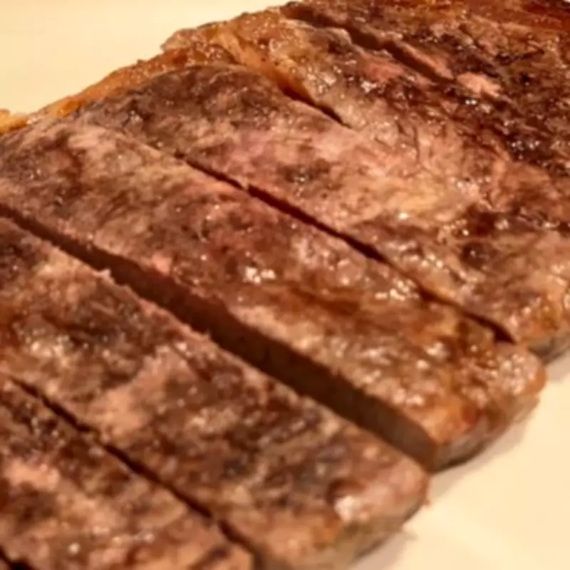 Air Fryer Steak Hack: Cooking From Frozen Delivers Surprising Juiciness