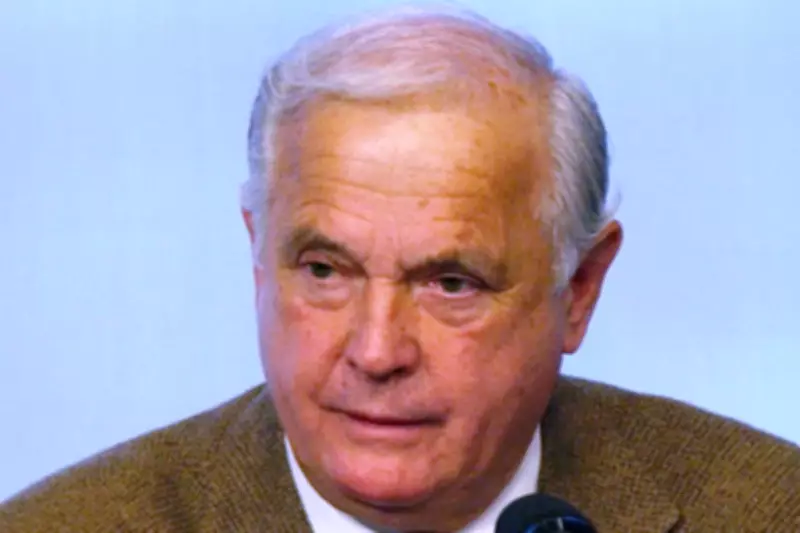 Alexander Butterfield, Nixon Aide Who Revealed Watergate Tapes, Dies at Age 99