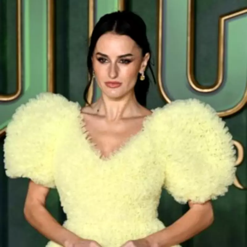 Amber Davies Uses Oxygen Tank to Battle Illness Forcing Legally Blonde Exit