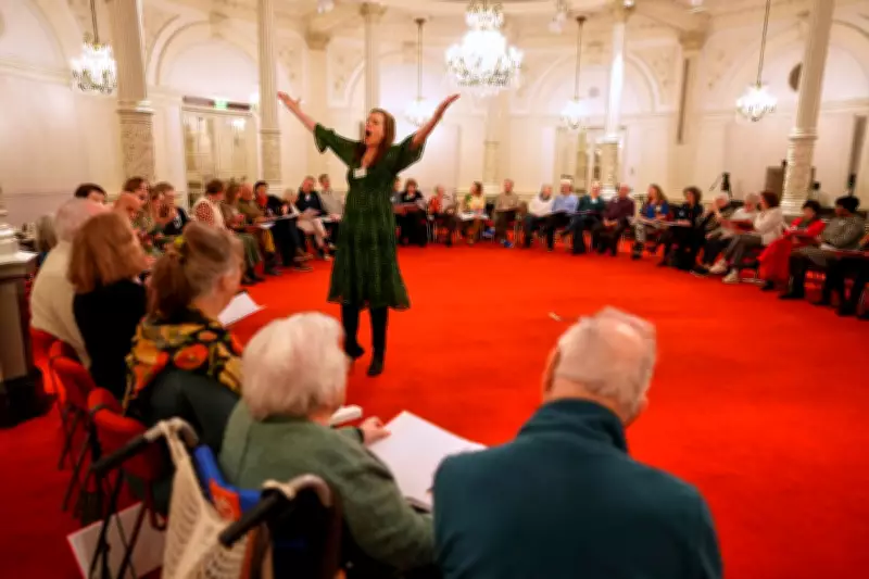 Amsterdam's Concertgebouw Singing Circle Offers Vital Support for Dementia Patients