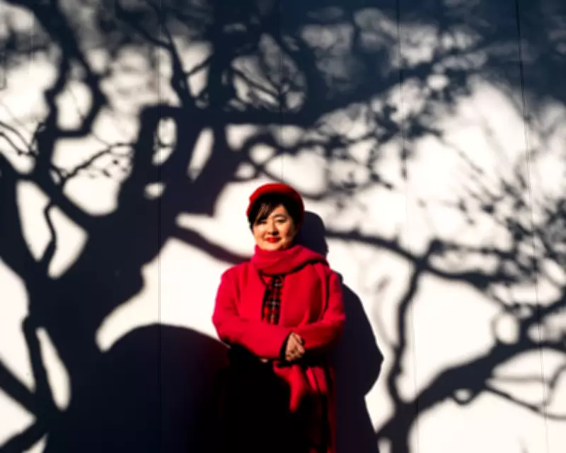 Asako Yuzuki's 'Hooked' Review: A Darkly Comic Tokyo Tale of Stalking and Friendship