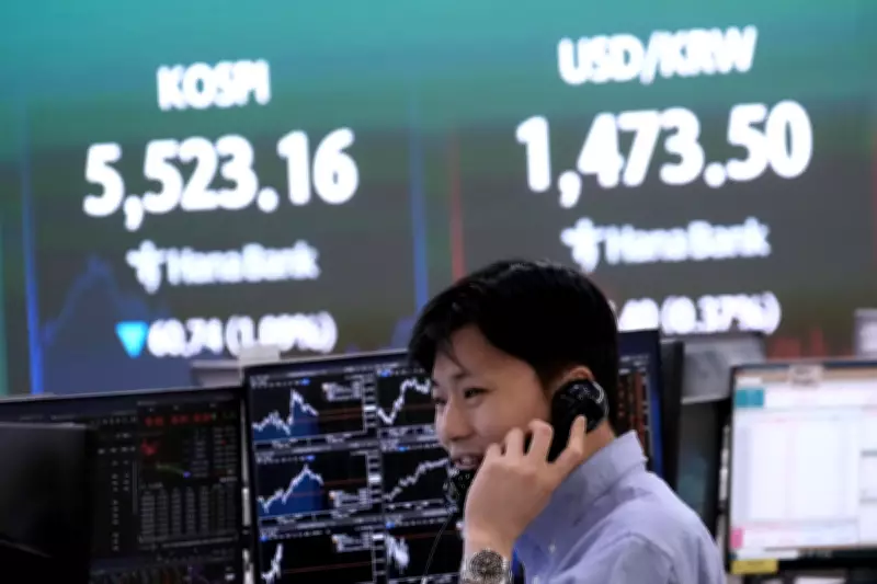 Asian Markets Mixed Amid Wall Street Retreat and Oil Price Dip