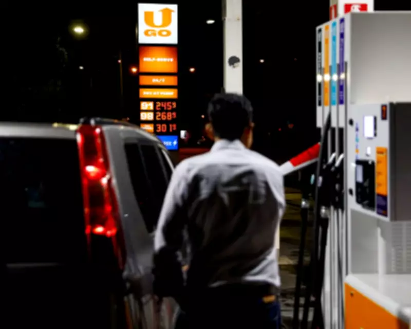 Australian Government Downplays Fuel Supply Fears Amid Cyclone and Snowfall