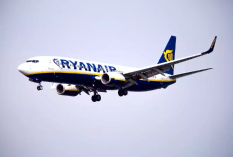 Austrian Bailiffs Board Ryanair Jet Over Unpaid Passenger Compensation