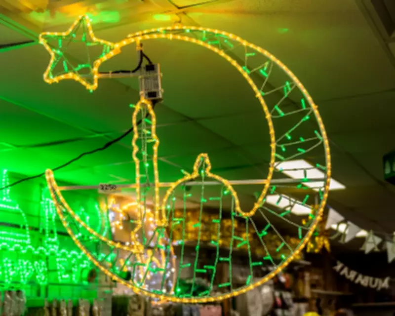 Ballarat Muslim Community Shocked as Police Fail to Arrest Iftar Dinner Intruder