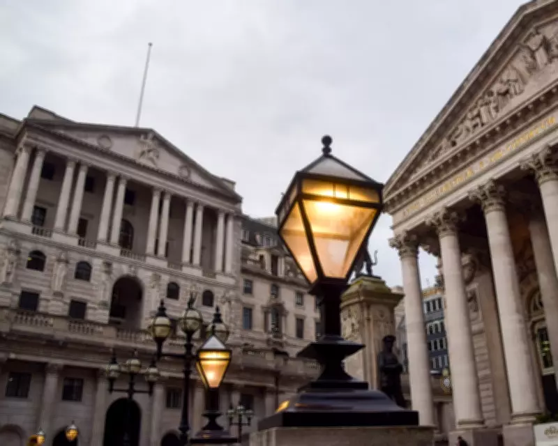 Bank of England Holds Rates Amid Iran Conflict Inflation Fears