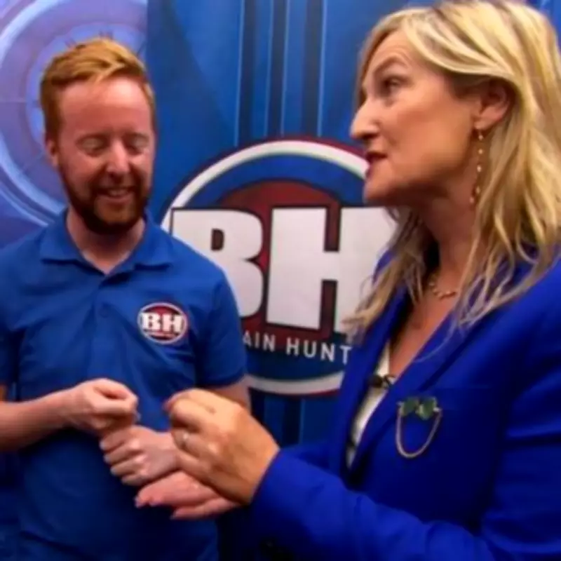 Bargain Hunt Host Stunned as Expert's Last-Minute Buy Saves Blue Team