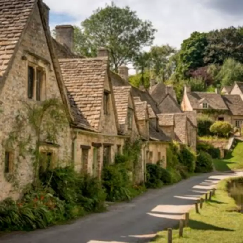 Bibury Implements Strict Tourist Rules After Overtourism Crisis