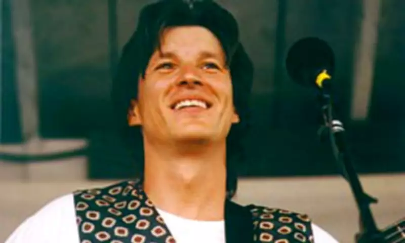 Bluegrass Legend Ronnie Bowman Dies at 64 After Motorcycle Accident