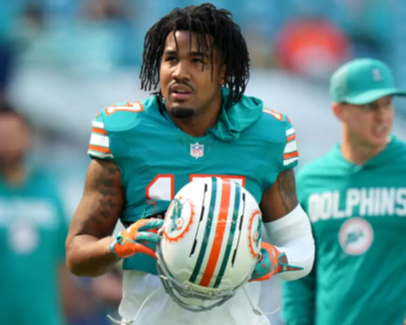 Broncos Acquire Star Receiver Jaylen Waddle in Major NFL Trade with Dolphins