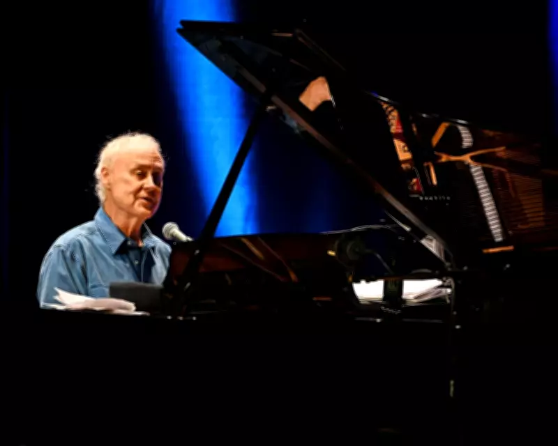 Bruce Hornsby's Bizarre Renaissance: From 'Old Bastard' to Mainstream Acclaim