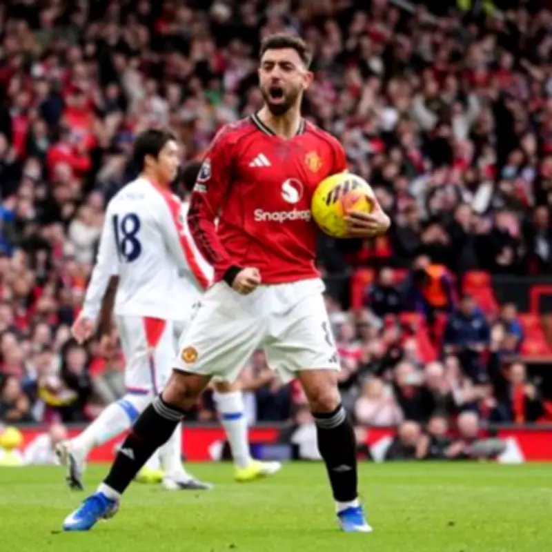 Bruno Fernandes Reveals VAR Dialogue in Man Utd's Crucial Palace Win