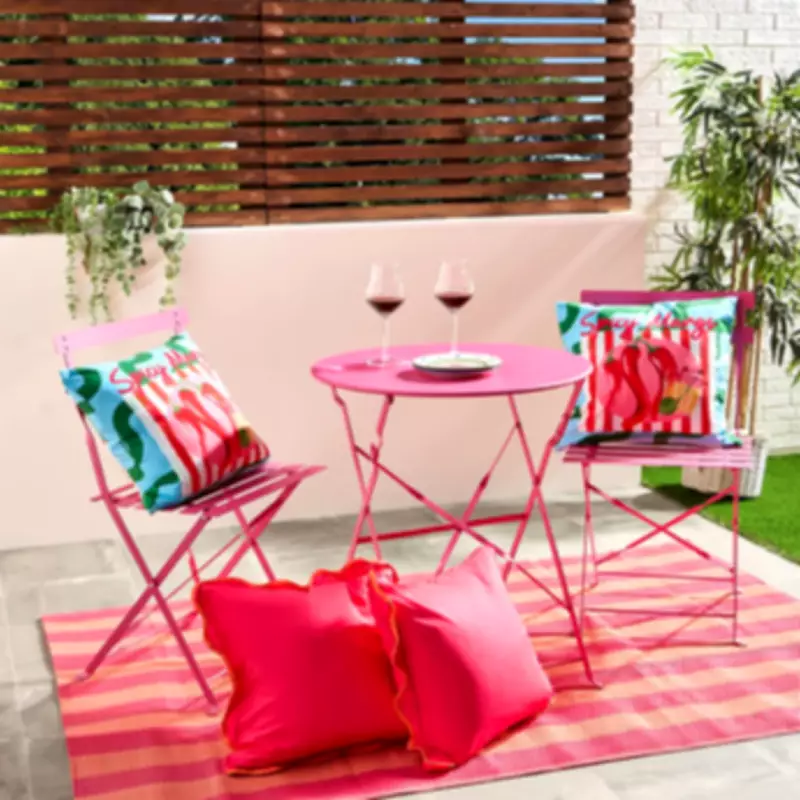 Budget Garden Set Praised as 'Perfect Coffee Spot' for Spring