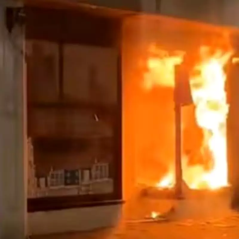 Caernarfon Town Centre Inferno: Wetherspoons Pubgoers Film Blaze Opposite Tafarn y Porth