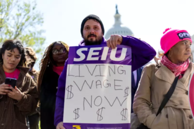 Campaigns for $30 Minimum Wage Gain Momentum in New York and California