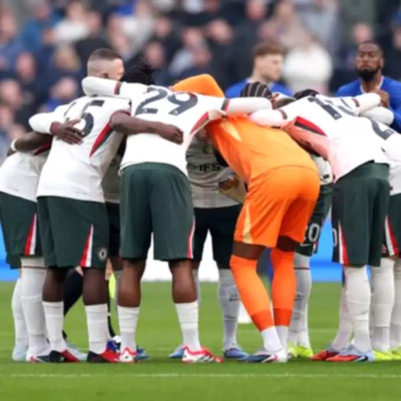 Chelsea Huddle Drama Escalates After Referee Controversy and Rosenior Comments