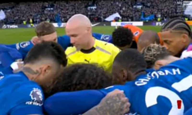 Chelsea to Abandon Centre-Circle Huddle After Referee Controversy