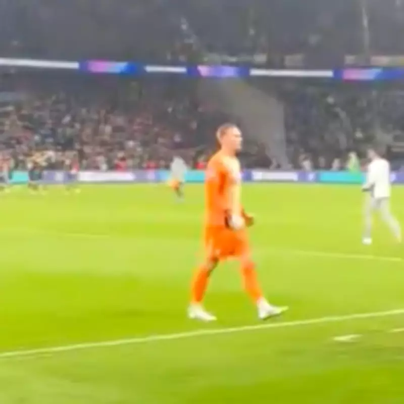 Chelsea's Jorgensen Stopped from Entering Dressing Room After James Incident