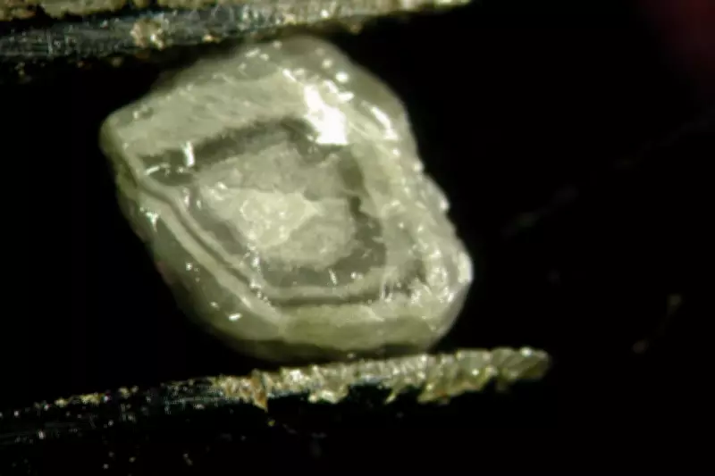 Chinese Scientists Synthesise First-Ever 'Hexagonal Diamond' Harder Than Natural Gems