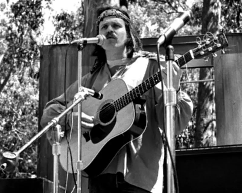 Country Joe McDonald, Woodstock Star and Anti-War Singer, Dies at 84