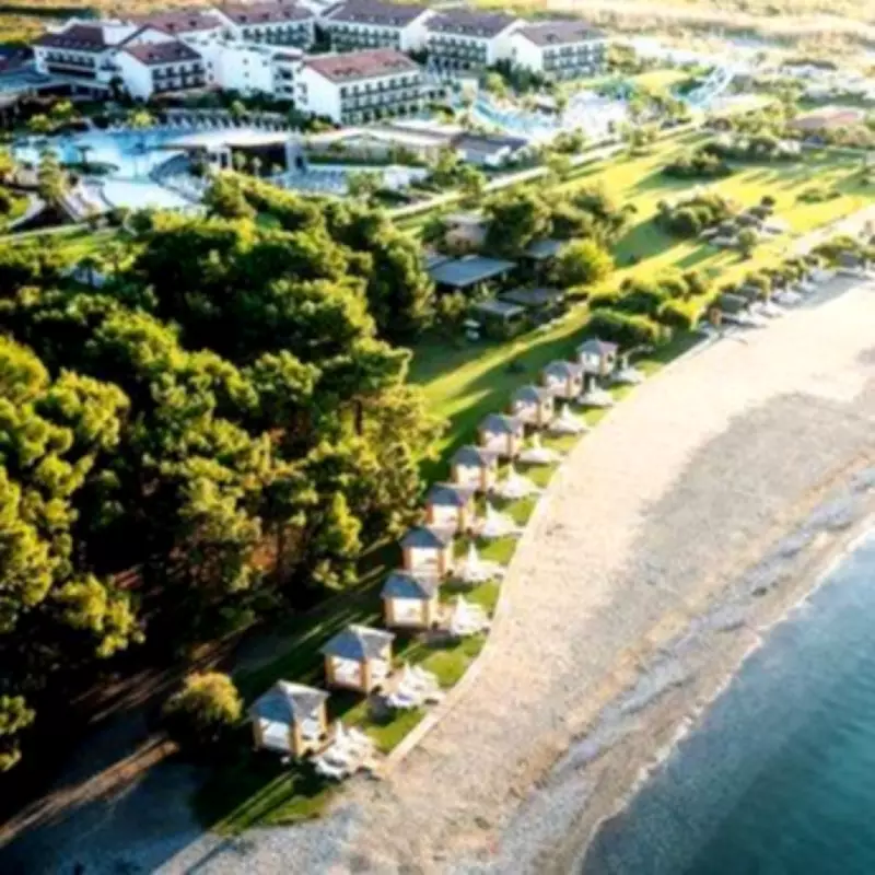 Easter Holiday Prices Surge by £220 Amid Middle East Conflict