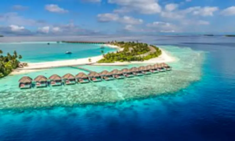 Easter Maldives Flights Soar as Middle East Airport Closures Disrupt Travel