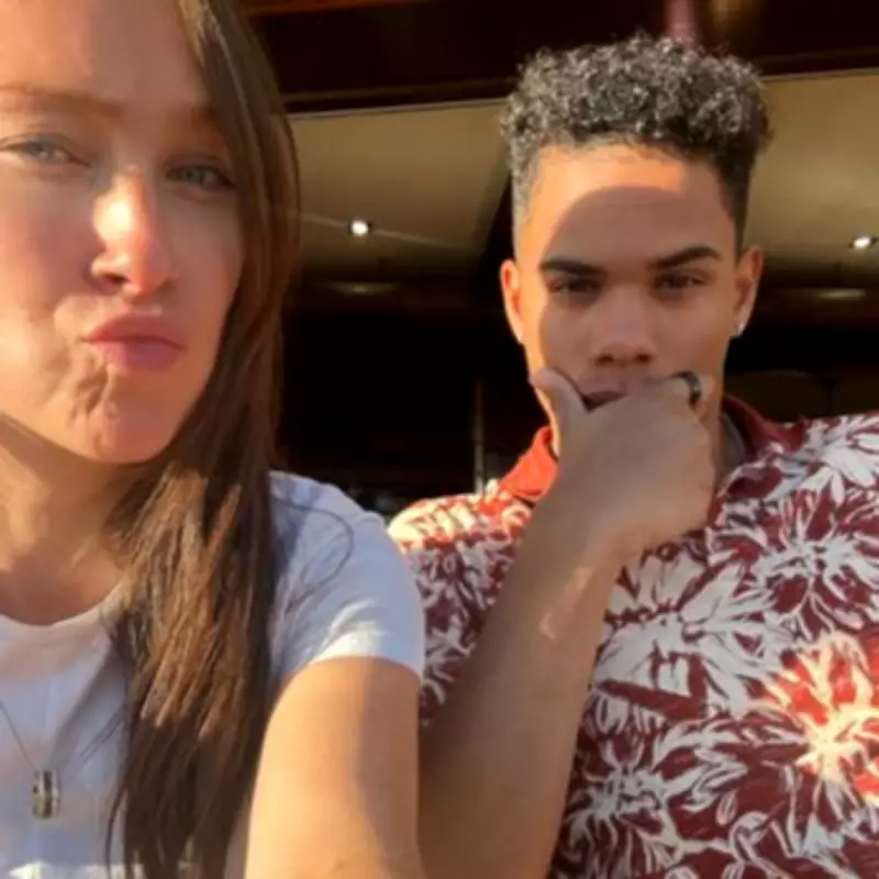 EasyJet Cancellation Sparks Love Story: Woman Moves In After First Date