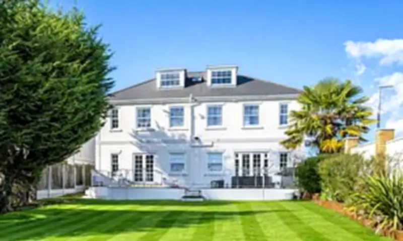 Essex Mansion with Private Nightclub Hits Market for £3.5 Million