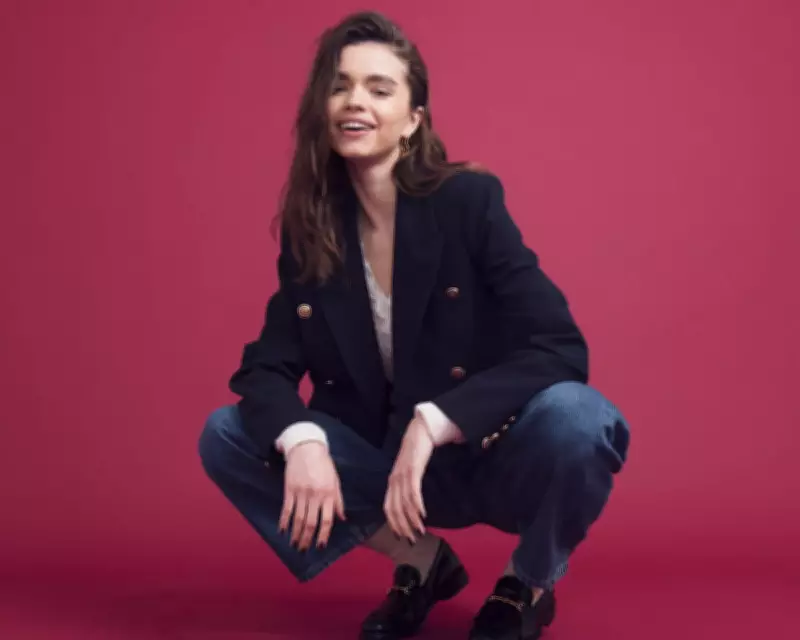 Fashion's Quick Glitz Hack: How a Dash of Shine Elevates Your Everyday Look