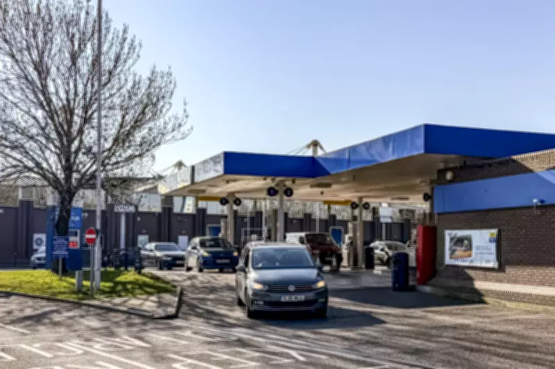 FTSE 100 Dips as Oil Prices Surge Amid Iran War Stalemate