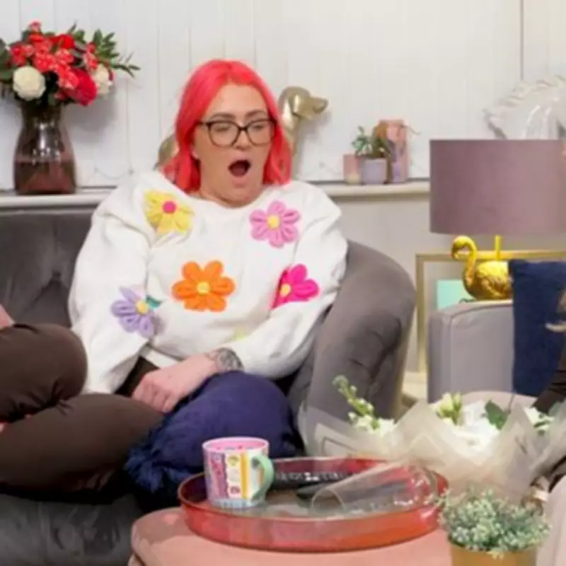 Gogglebox's Izzi Mocked by Sister Ellie After Boyfriend's Romantic Gesture