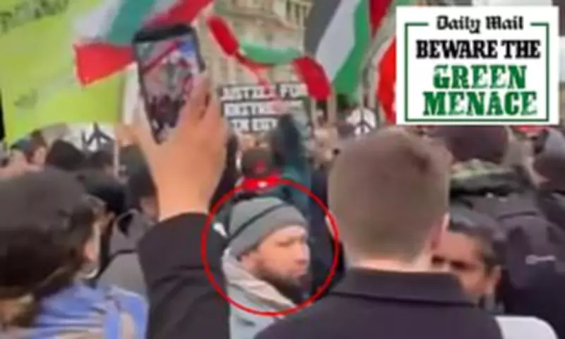 Green Party Leader Demands Starmer Condemn Iran Strikes, Labels US and Israel 'Rogue States'