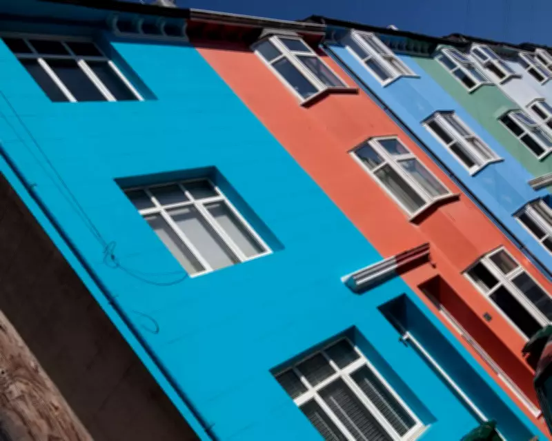 Halifax Warns Middle East Conflict May Slow Mortgage Rate Cuts Amid UK House Price Growth