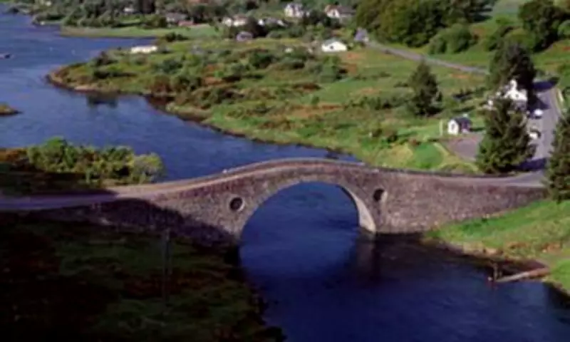 Historic 'Bridge Over the Atlantic' Faces Controversy Over Traffic Light Plans