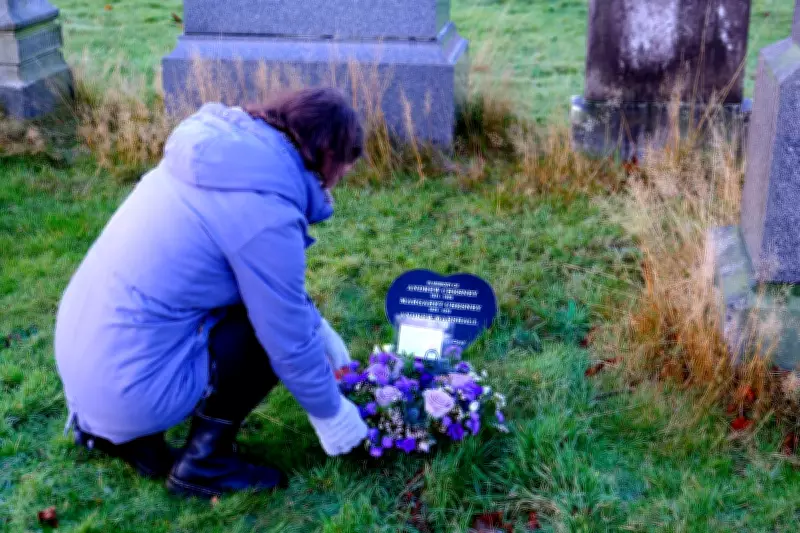 Historic Edinburgh Close's Final Residents Honoured with Grave Marker After Century