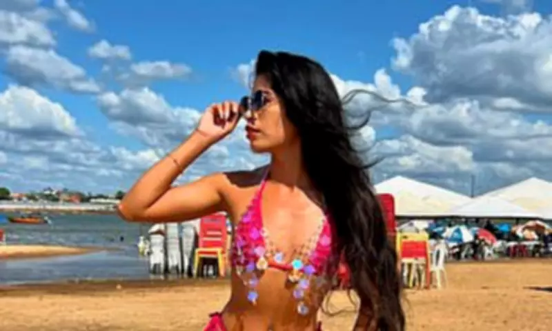 Influencer Derleya Alves, 26, Dies After Breast Augmentation Complications