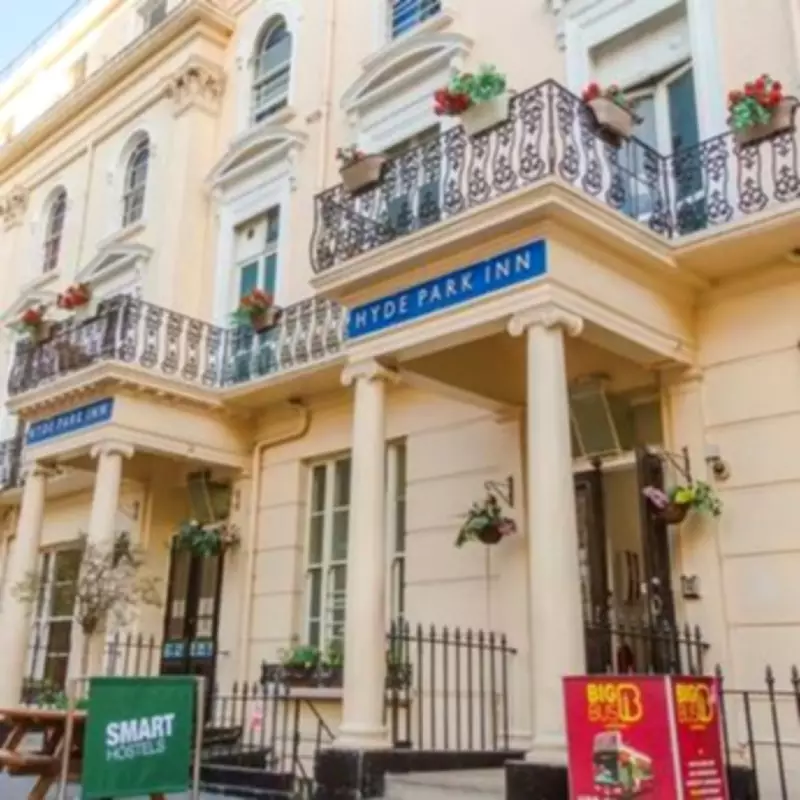 Influencer's £10 London Hostel Stay Proves Budget Travel is Possible
