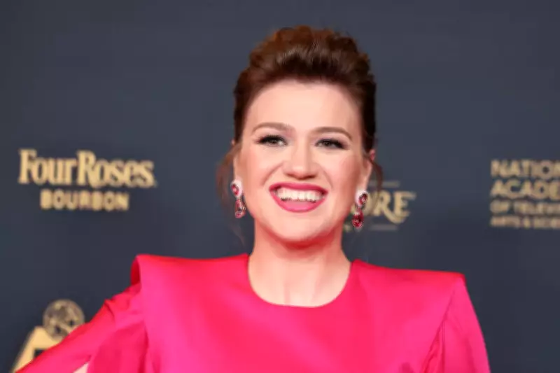 Kelly Clarkson Denied American Idol Prize Car, Jordin Sparks Confirms Receipt