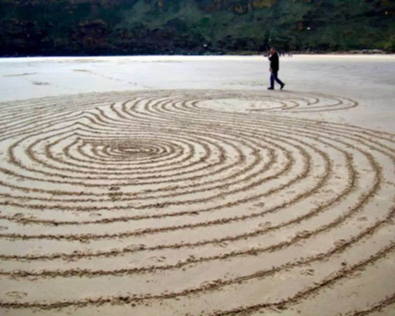 Ken Turnell: Artist and Sculptor Known for Sand Drawings Dies Aged 77