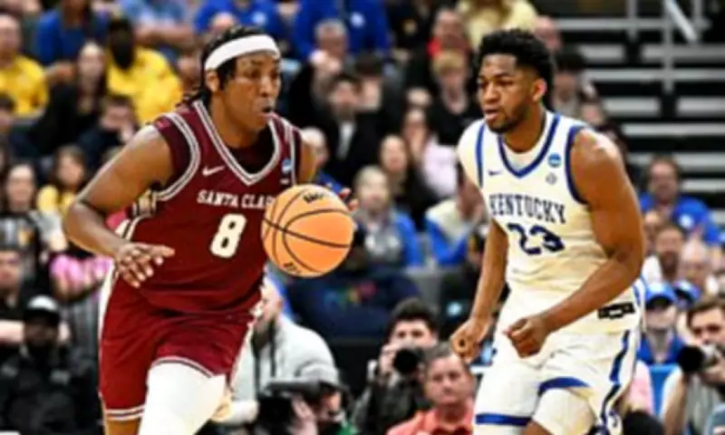 Kentucky's Otega Oweh Forces Overtime with Last-Second Logo Shot in March Madness