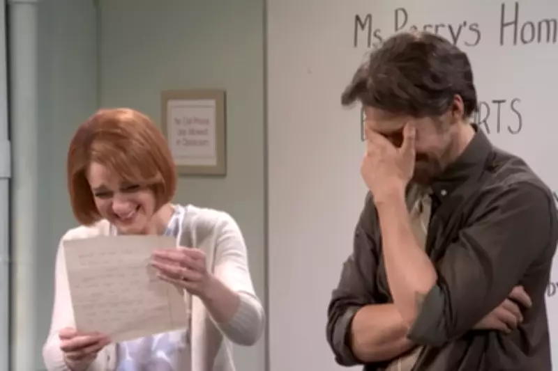 Kevin Nealon Criticises SNL Cast Members for Breaking Character in Sketches