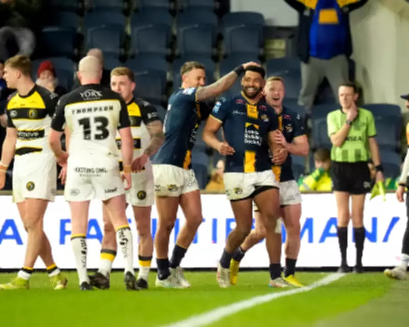 Leeds Rhinos Triumph Over Castleford Tigers in Super League Clash